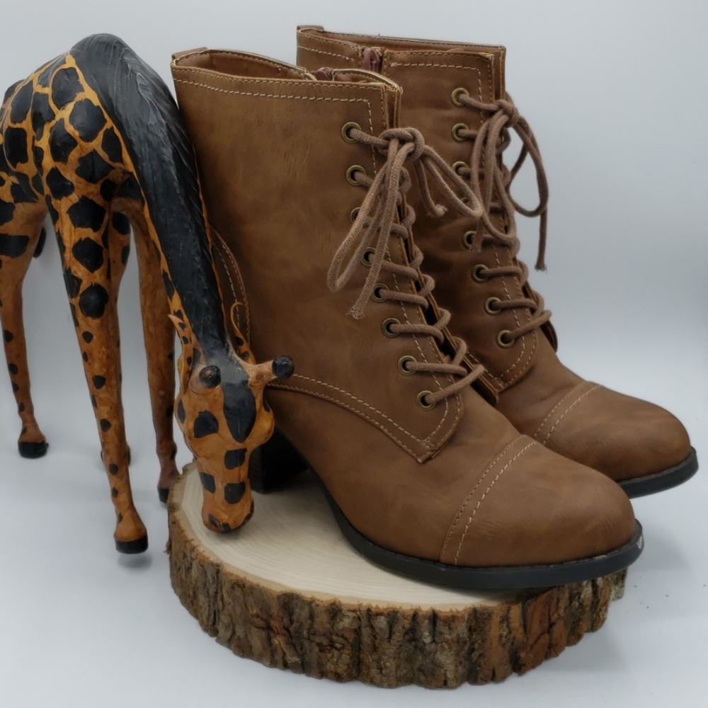 Faded Glory Boots Size 11